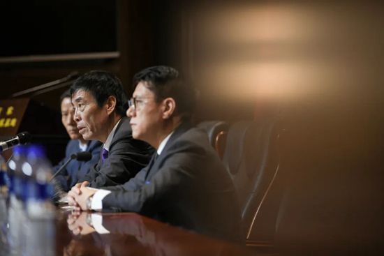 亚洲一区二区三区在线免费观看