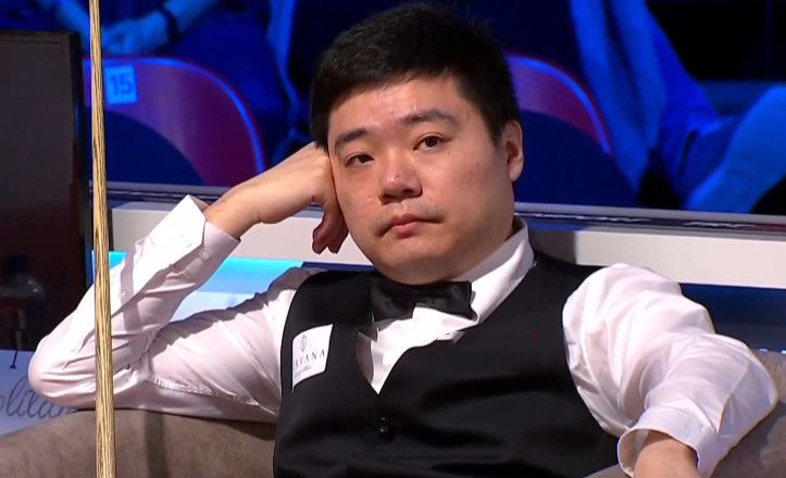 姐姐闺蜜的制服诱惑